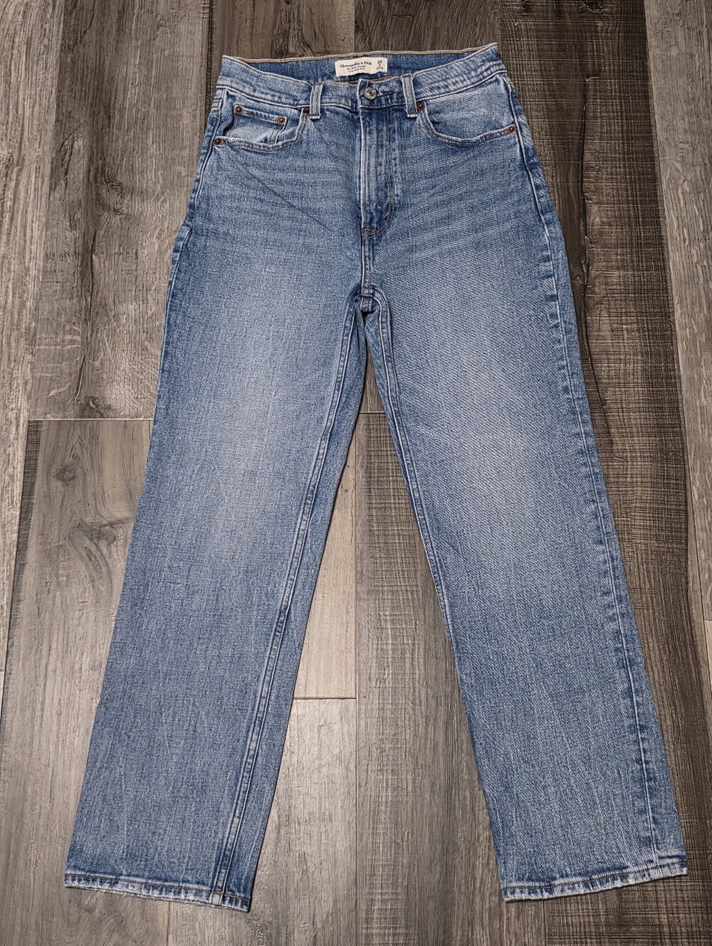 Abercrombie & Fitch The Ankle Straight Ultra High Rise Jeans